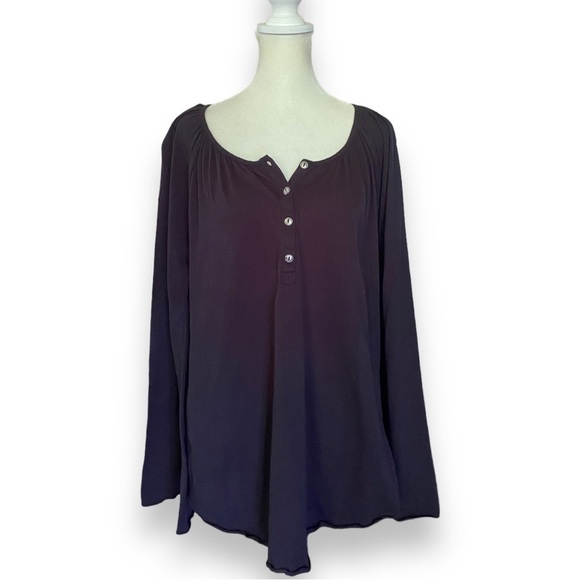 CHASER Bell Sleeve Shirred Henley in Black | Size Large - Picture 4 of 15